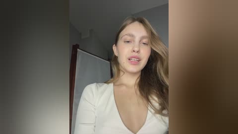 adelaida1001 free recording from 2024-10-23 19:03:00