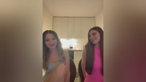 emilyandmira free recording from 2024-10-23 16:46:00
