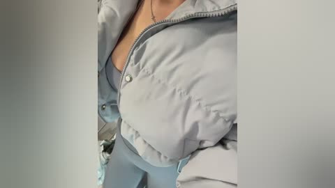 meow_777 free recording from 2024-10-23 10:14:00