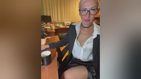 officecouple free recording from 2024-10-25 20:39:00