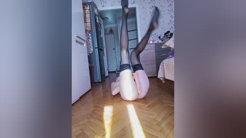 alenushka888 free recording from 2024-10-27 09:49:00