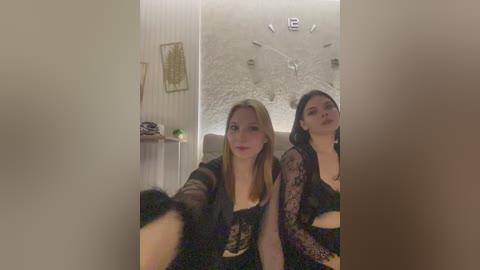 jeniffer_and_elis free recording from 2024-11-07 02:50:00