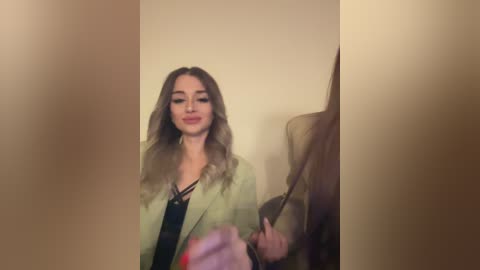 emilyandmira free recording from 2024-11-08 22:12:00