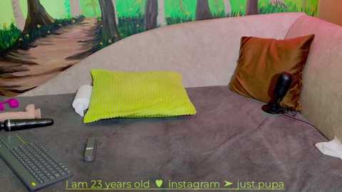 pinkypupa_love free recording from 2024-11-13 21:41:00