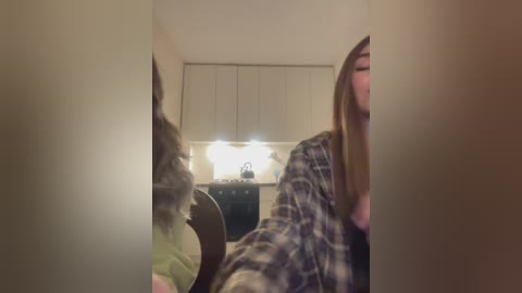 emilyandmira free recording from 2024-11-15 22:02:00