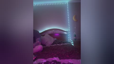 milana12071 free recording from 2024-11-15 19:49:00