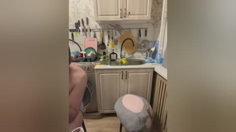 red_rooms free recording from 2024-11-21 18:33:00