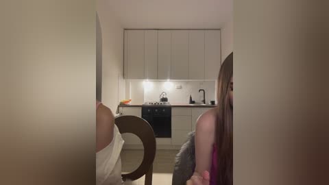 emilyandmira free recording from 2024-11-22 19:14:00