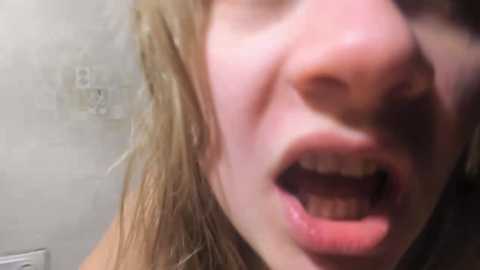 esterjohns free recording from 2024-11-22 02:09:00