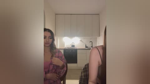 emilyandmira free recording from 2024-11-24 19:40:00