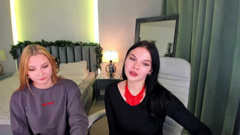 jeniffer_and_elis free recording from 2024-11-24 13:49:00