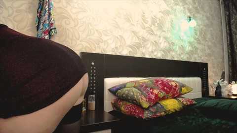 julllya free recording from 2026-04-14 02:03:00