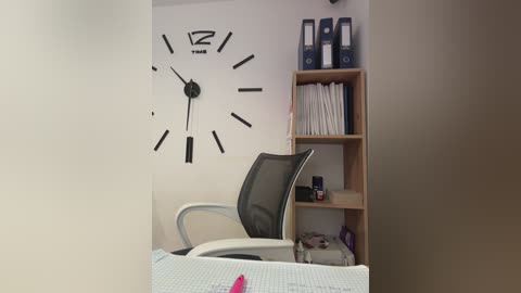 17alisa1717 free recording from 2024-11-28 07:29:00