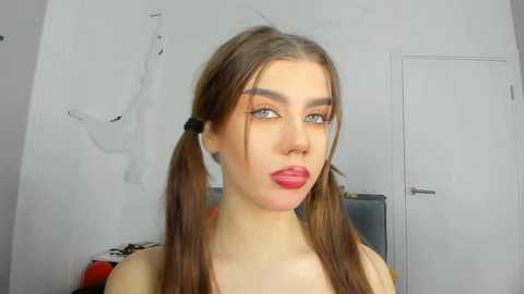 dolly_ll free recording from 2024-11-28 18:52:00