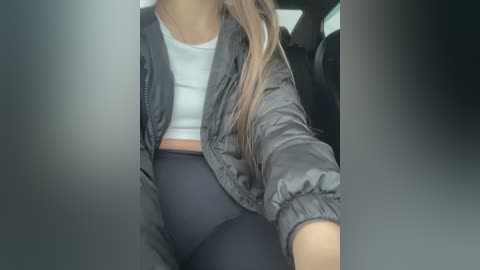 annaroms12 free recording from 2024-12-04 05:26:00