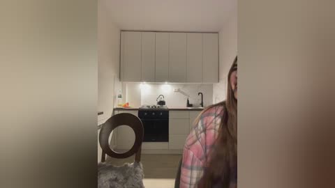 emilyandmira free recording from 2026-04-03 02:52:00