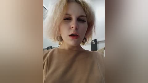 marie_outdoor free recording from 2026-04-04 00:47:00