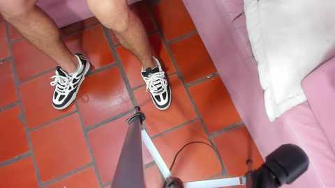 jessi_and_boy free recording from 2025-05-30 18:02:00