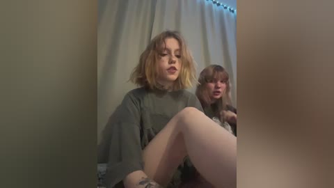 molly_and_ewa free recording from 2025-05-30 15:00:00