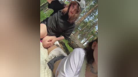 molly_and_ewa free recording from 2025-06-08 03:39:00