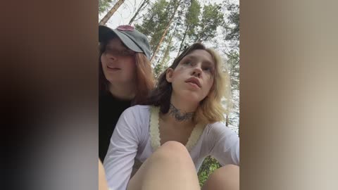 molly_and_ewa free recording from 2025-06-08 05:30:00