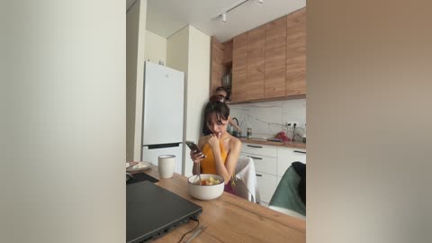 couplez free recording from 2025-06-10 07:14:00