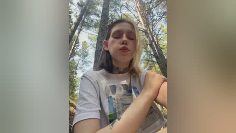 molly_and_ewa free recording from 2025-06-13 07:53:00