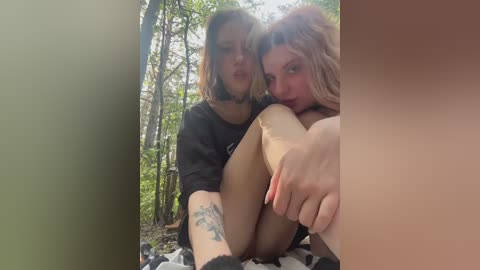 molly_and_ewa free recording from 2025-06-14 09:18:00