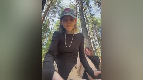 molly_and_ewa free recording from 2025-06-18 07:05:00