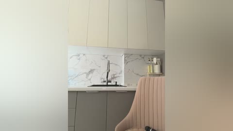 alliina_leee free recording from 2025-06-23 03:56:00