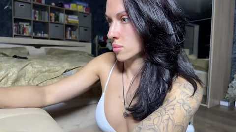 charmingaura1 free recording from 2026-04-14 02:45:00