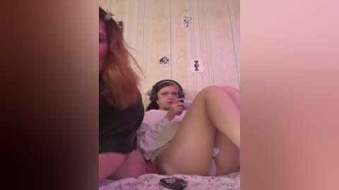 molly_and_ewa free recording from 2025-06-30 02:18:00