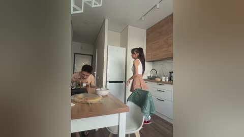 couplez free recording from 2025-07-04 01:09:00