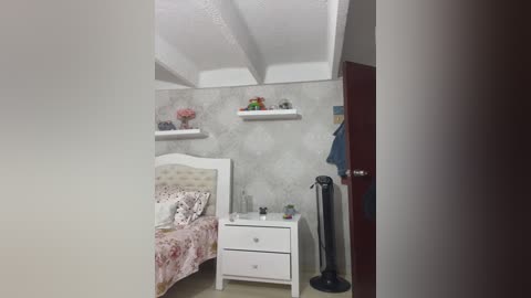 sallyeleins free recording from 2025-07-17 03:48:00