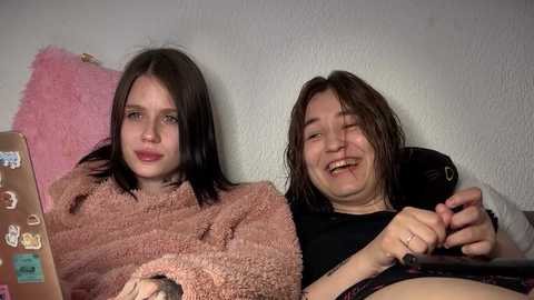 2love_love2 free recording from 2025-07-19 00:30:00