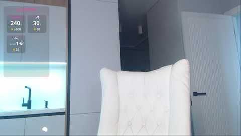 hold_me_tight free recording from 2025-07-19 05:59:00