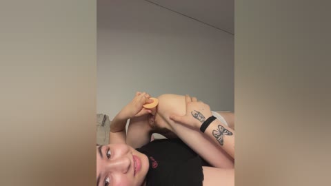 2love_love2 free recording from 2025-07-20 18:33:00