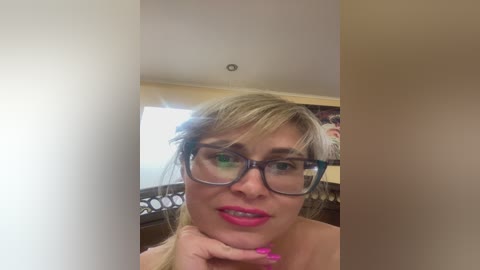 crystal00girl free recording from 2026-04-15 00:18:00