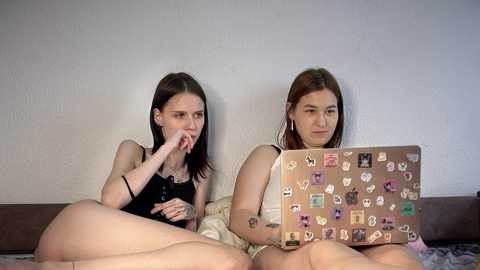 2love_love2 free recording from 2025-08-03 13:33:00