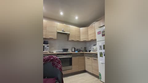 strawberry_1 free recording from 2025-08-05 17:49:00