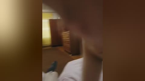 elena_g free recording from 2025-08-06 11:45:00