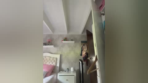 sallyeleins free recording from 2025-08-09 19:29:00