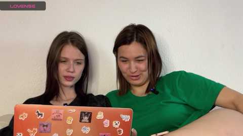 2love_love2 free recording from 2025-08-12 12:54:00