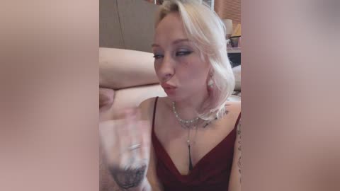 bobby_mimi free recording from 2025-08-12 06:08:00