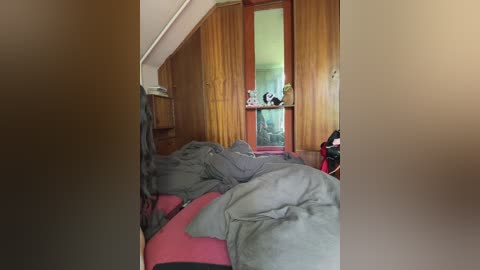 helenarish free recording from 2026-04-14 02:03:00