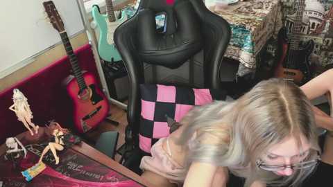 elainluv free recording from 2025-08-15 05:48:00