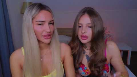 leilaflower free recording from 2026-04-19 02:16:00