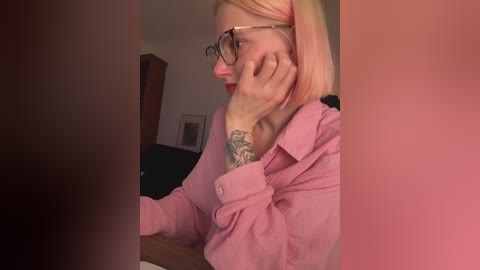 sexy_sweets free recording from 2025-08-18 22:41:00