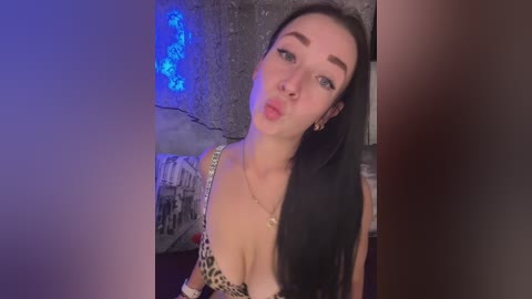 aureliyxxx free recording from 2025-08-20 01:59:00