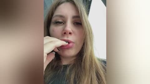 girls_leia free recording from 2025-08-20 10:15:00